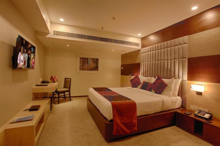 Hotel Levana, Hazratganj Lucknow Extérieur photo